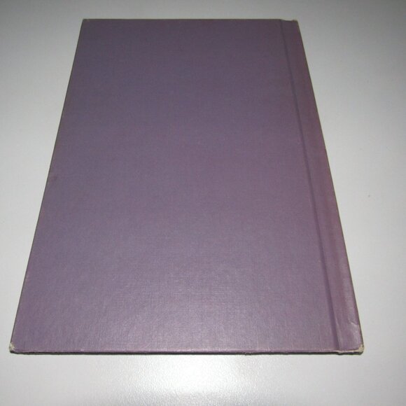 Vintage Flutterby Hardcover Picture Book │ Charming Pegasus Tale │ Purple Cloth- - Picture 3 of 3